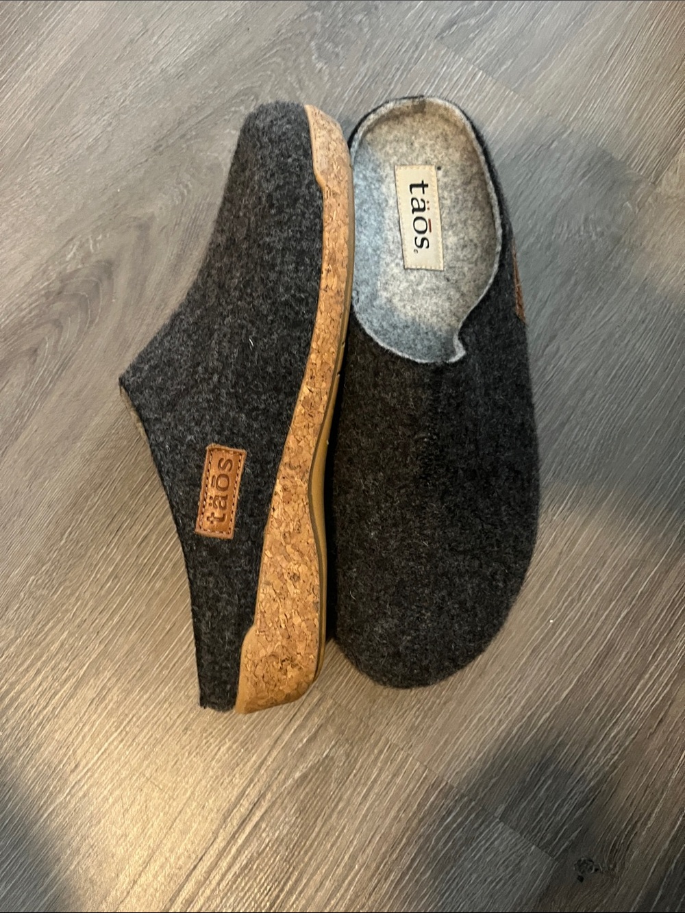 Taos Footwear Women’s Size 41/10 Charcoal Gray, Wool Slip-On Clog
